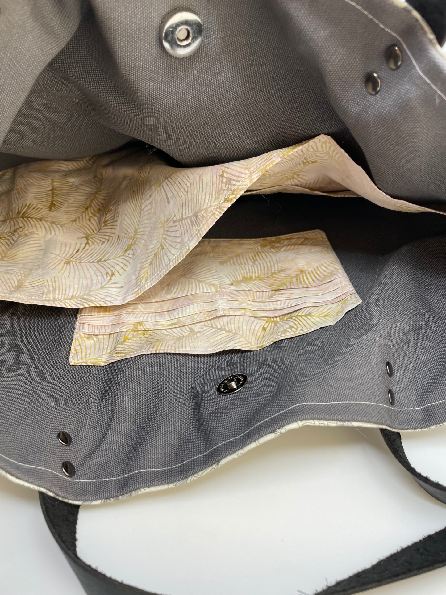 Luxe Tote Bag | Maps of Japan in Grey Monochrome