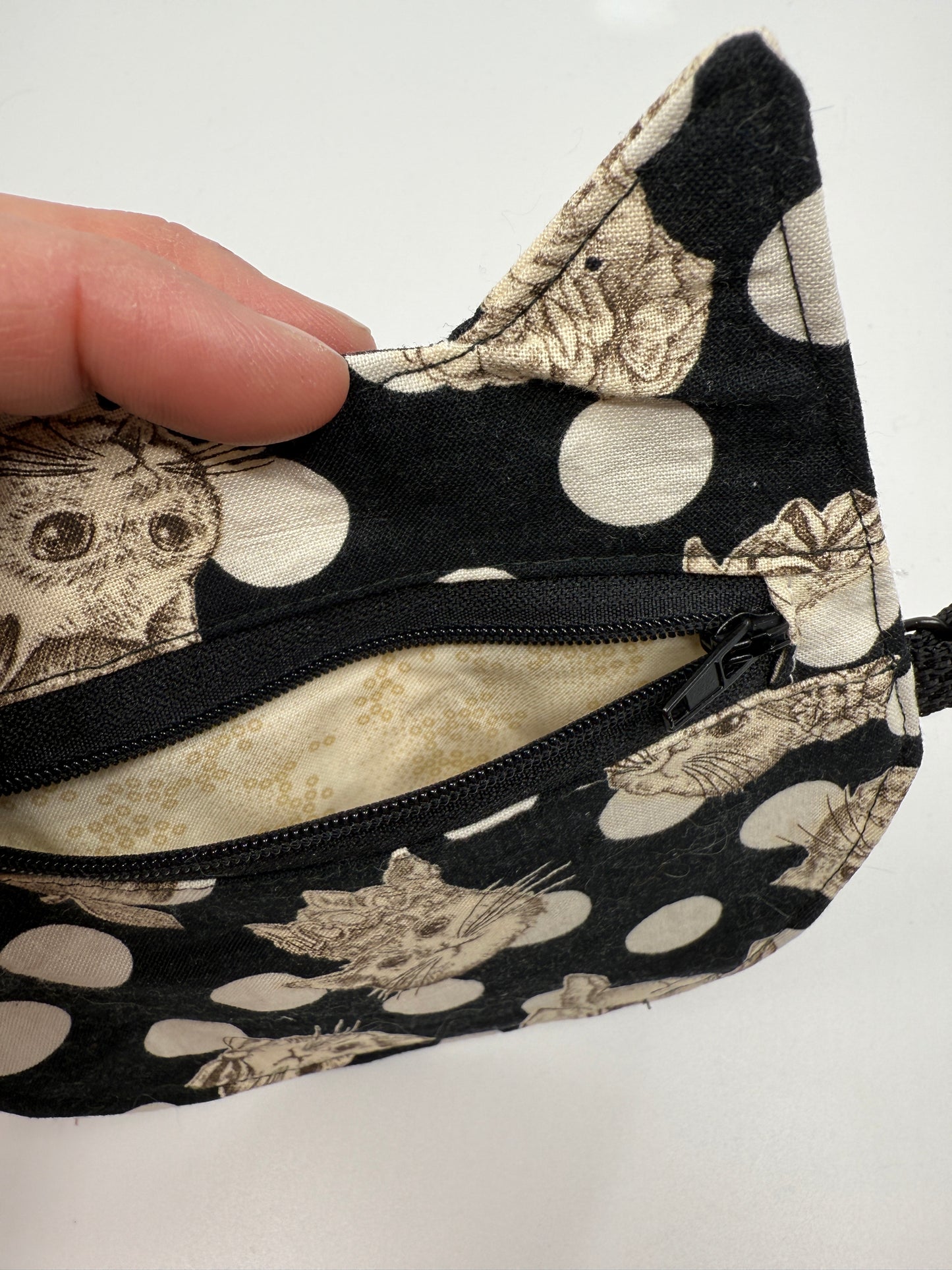 Cat Head Pouch | Notions, Coin, or Makeup Pouch Made from Japanese Fabrics in Alberta, Canada