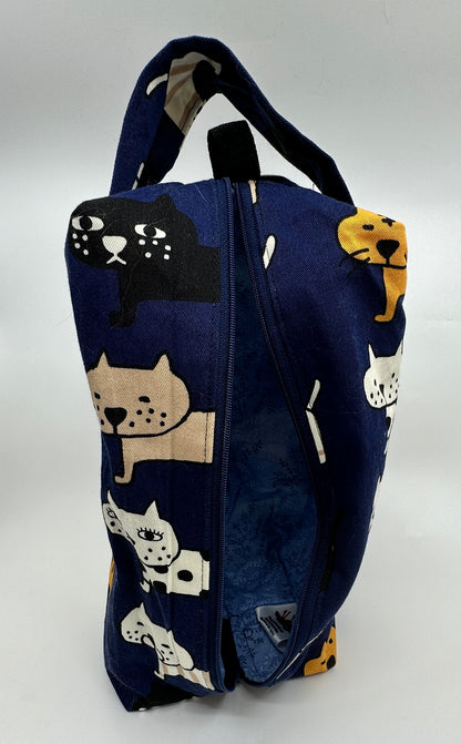 Large Box Bag | Giant Cats on Navy