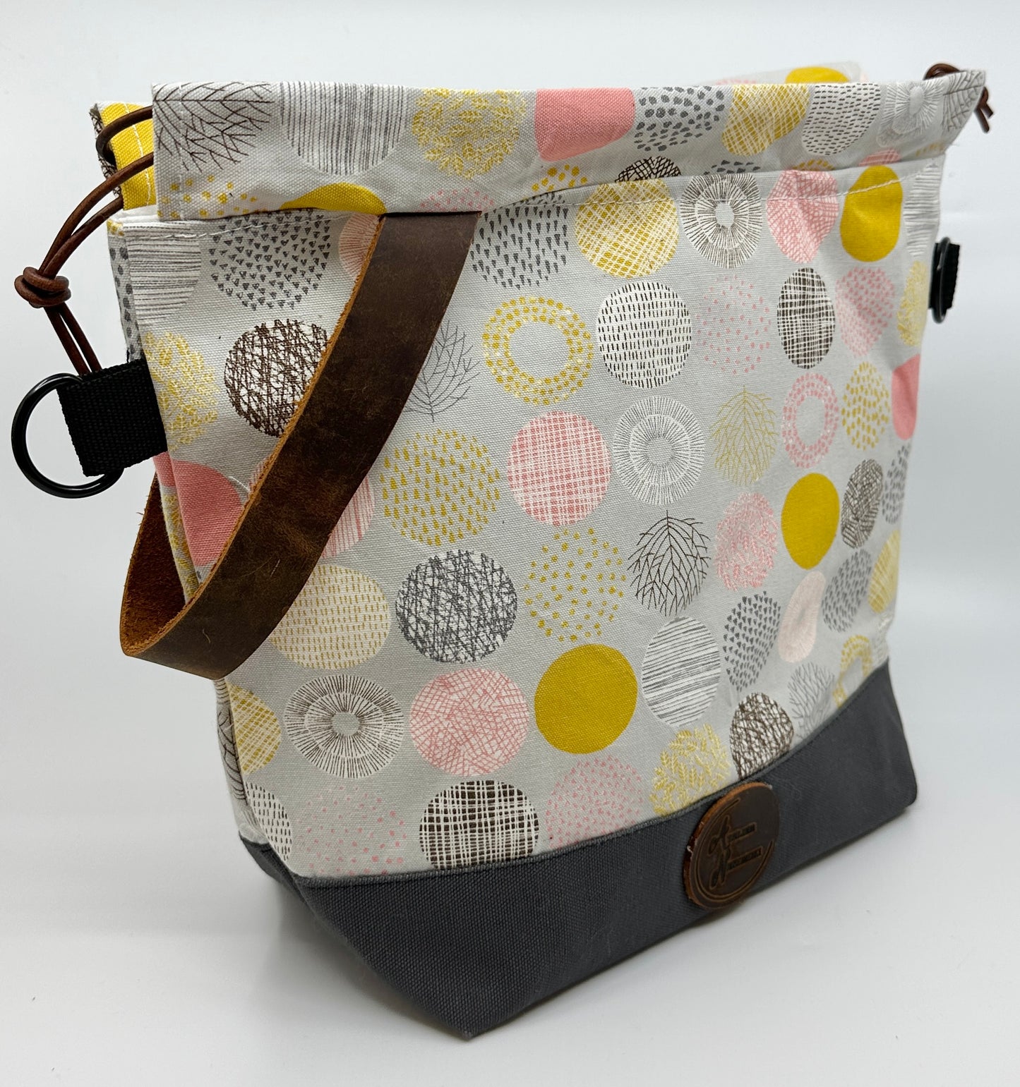 Kato Drawstring Bag | Florals | Fabrics Hand-Chosen in Japan