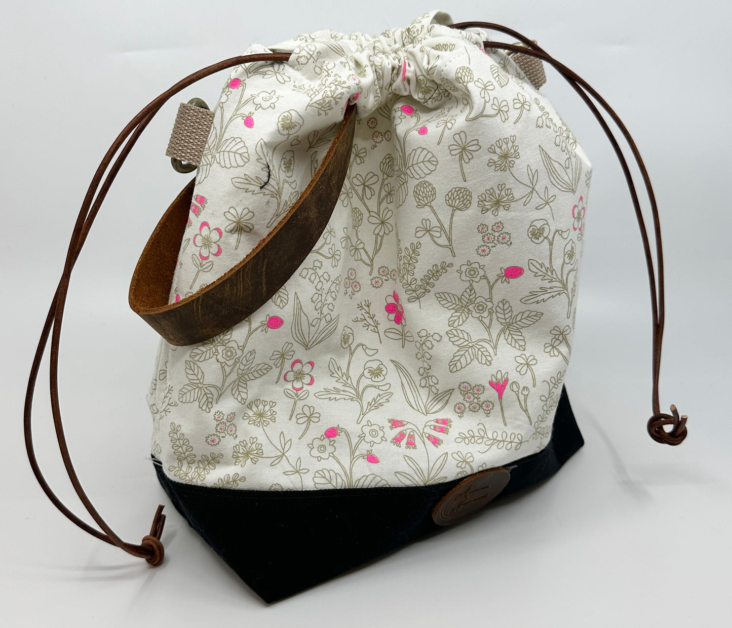 Kato Drawstring Bag | Florals | Fabrics Hand-Chosen in Japan