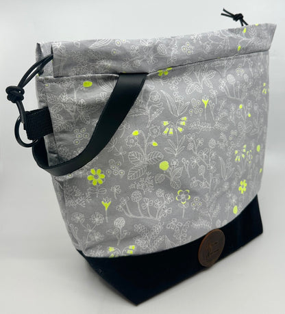 Kato Drawstring Bag | Florals | Fabrics Hand-Chosen in Japan