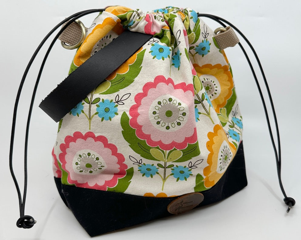 Kato Drawstring Bag | Florals | Fabrics Hand-Chosen in Japan