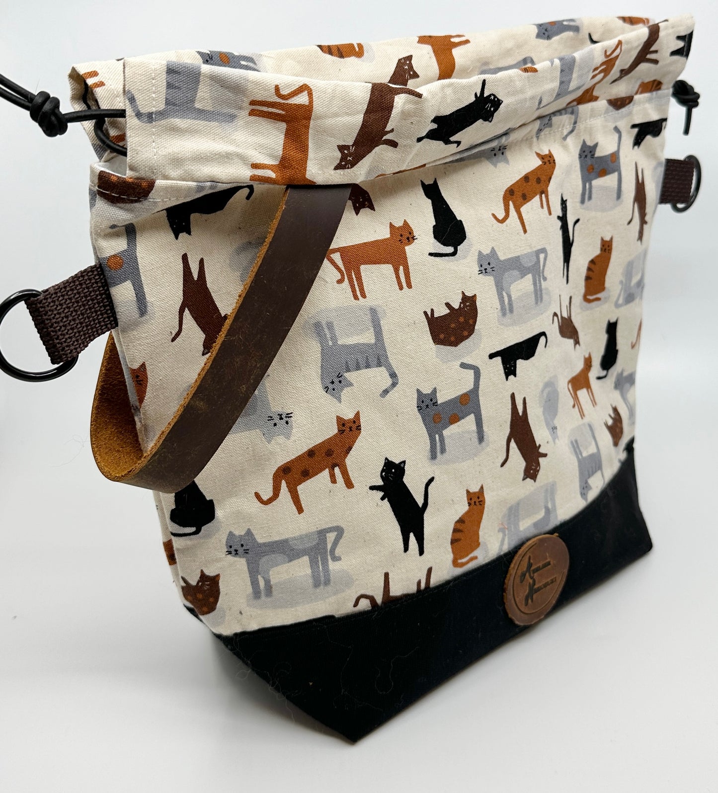 Kato Drawstring Bag | Cat Fabrics Hand-selected in Japan