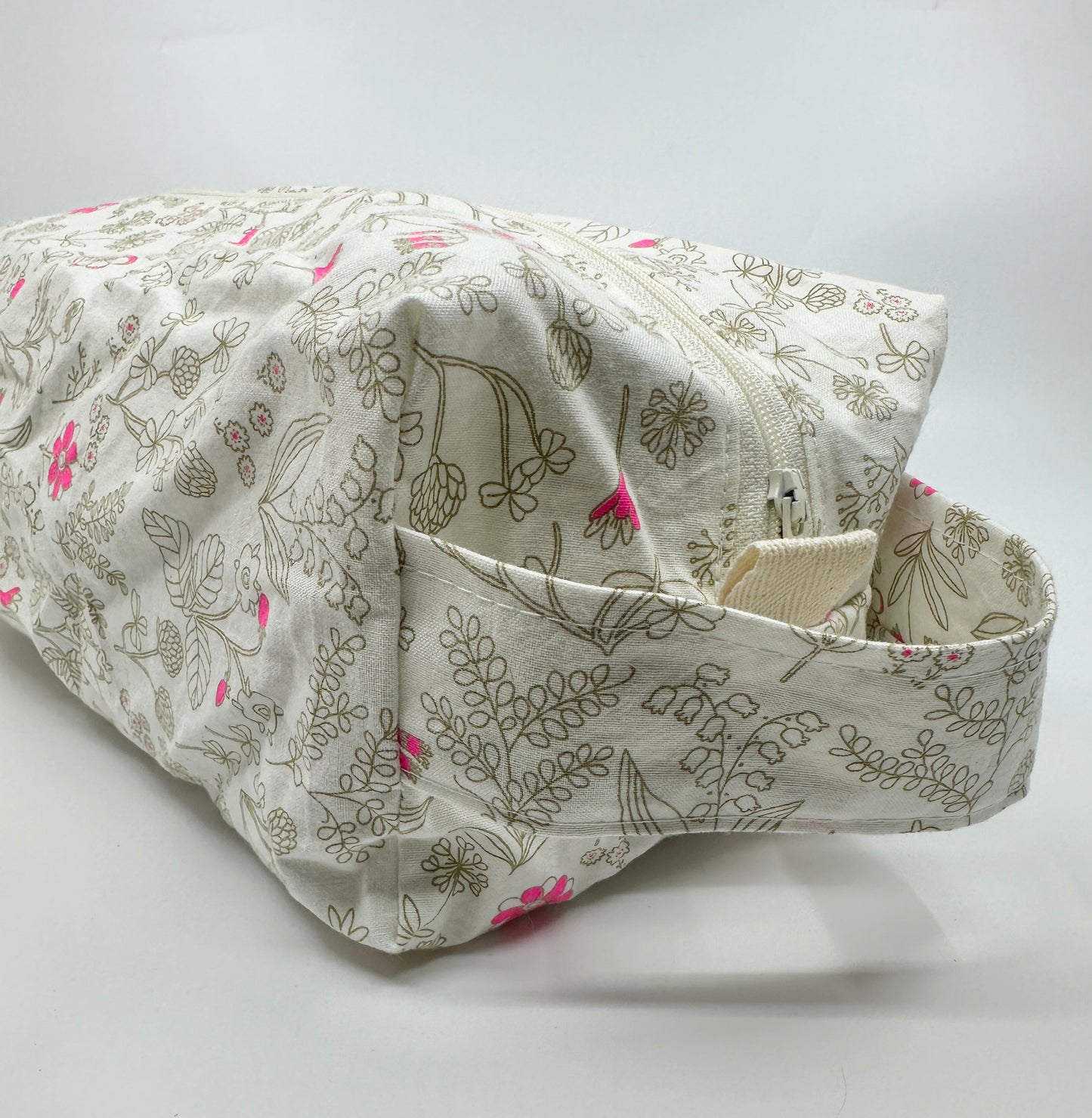 Large Box Bag | Florals | Japanese Flowers Assemble on These Hand-Selected Fabrics