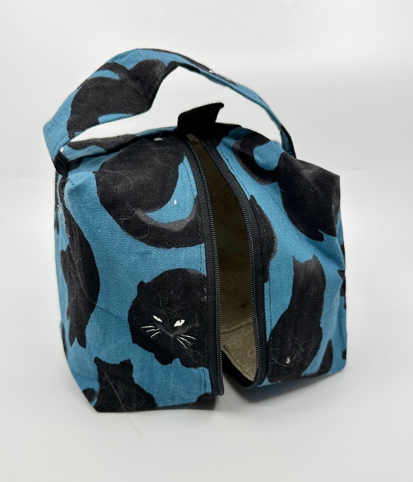 Small Box Bag | Cats | Japanese Fabrics from Japan, Bags Made in Alberta, Canada