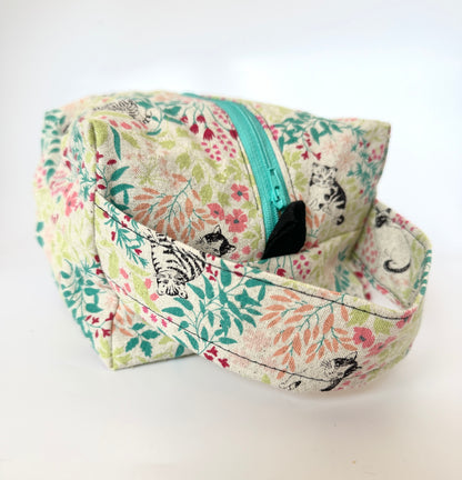 Small Box Bag | Cats | Japanese Fabrics from Japan, Bags Made in Alberta, Canada