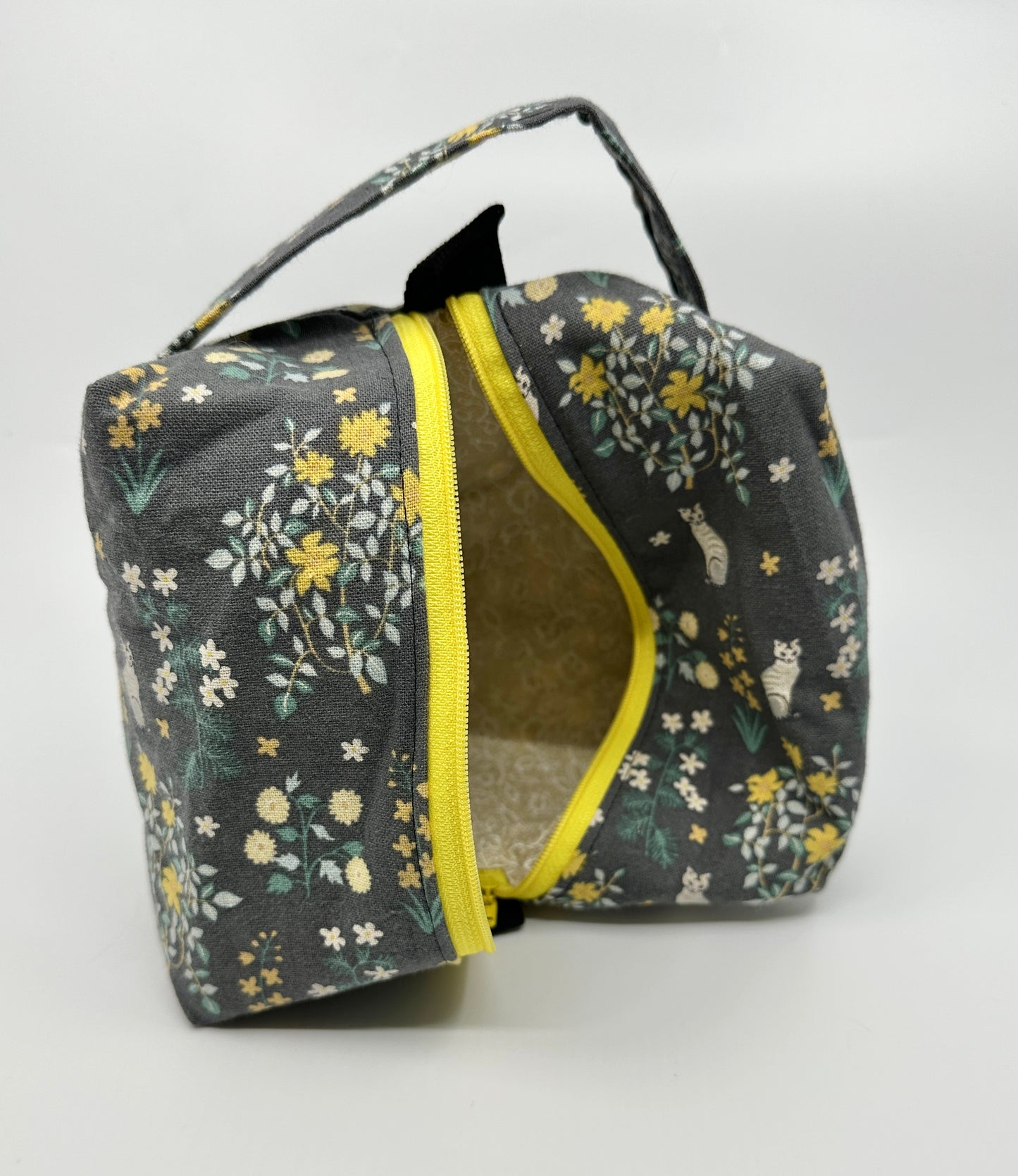 Small Box Bag | Cats | Japanese Fabrics from Japan, Bags Made in Alberta, Canada