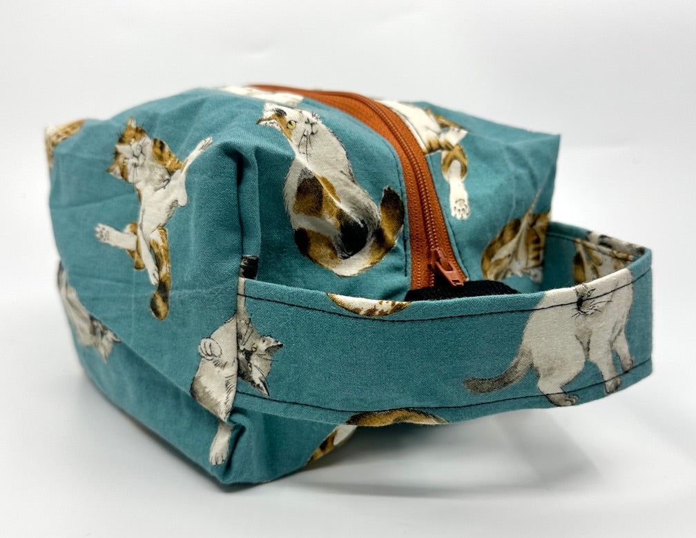 Small Box Bag | Cats | Japanese Fabrics from Japan, Bags Made in Alberta, Canada