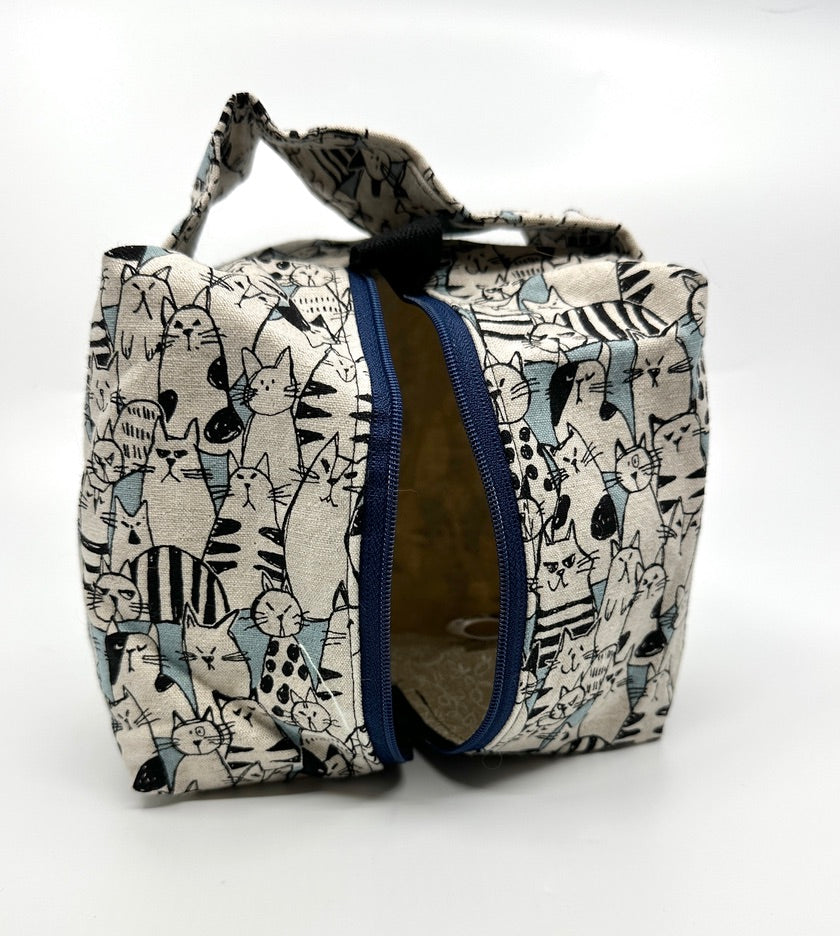 Small Box Bag | Cats | Japanese Fabrics from Japan, Bags Made in Alberta, Canada