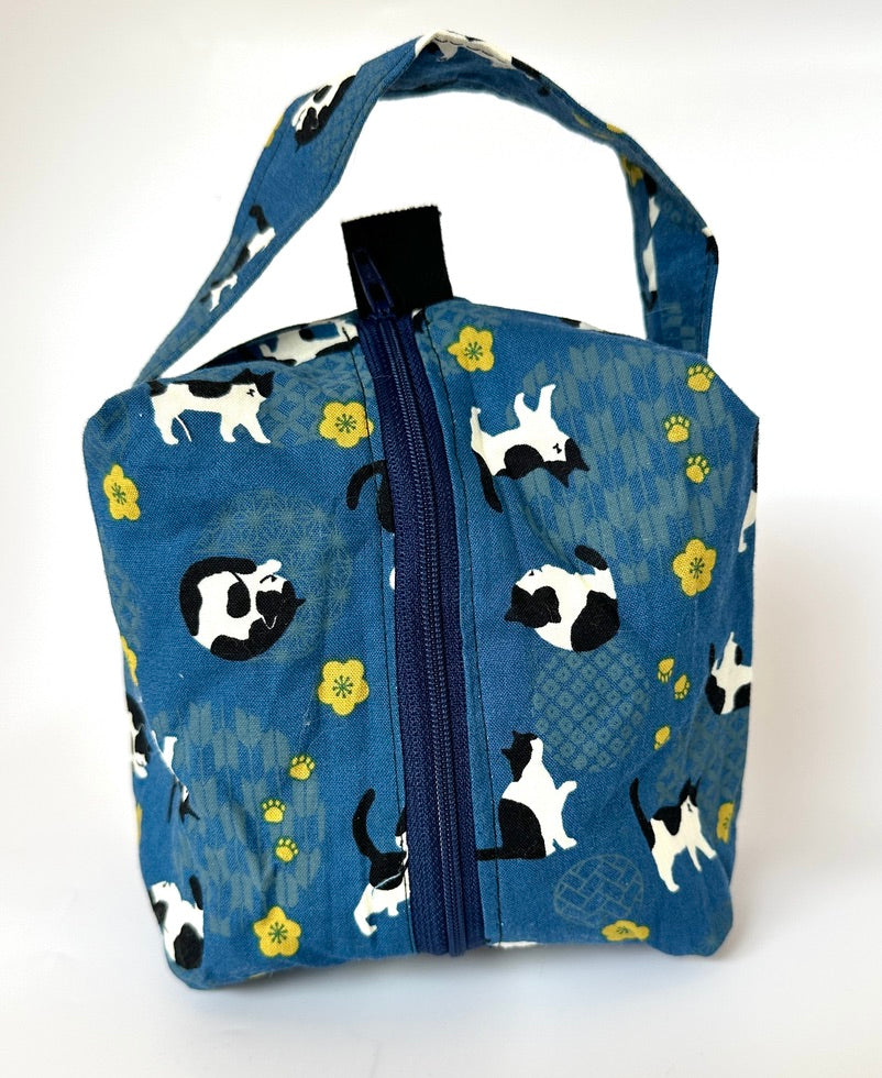 Small Box Bag | Cats | Japanese Fabrics from Japan, Bags Made in Alberta, Canada