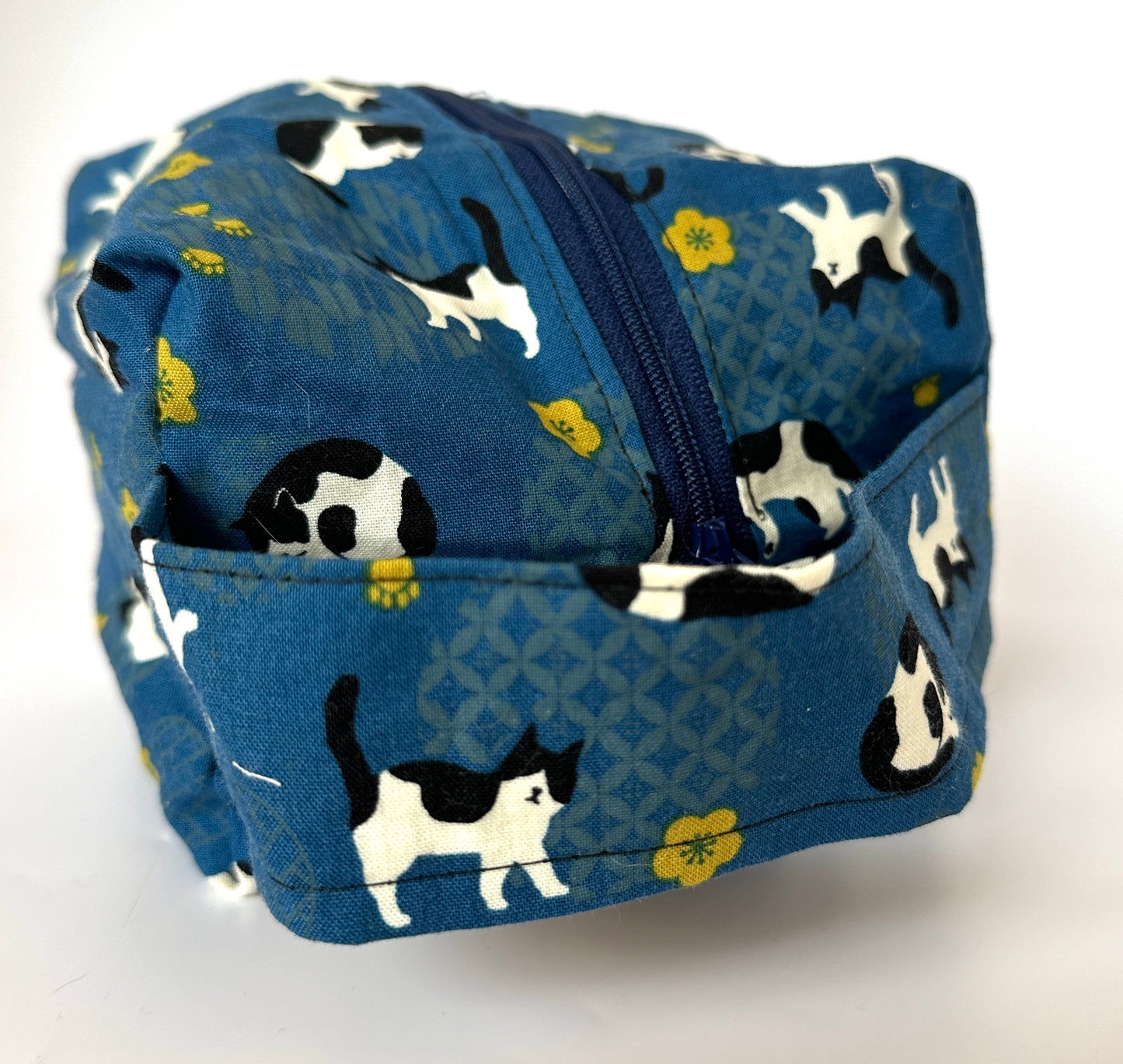 Small Box Bag | Cats | Japanese Fabrics from Japan, Bags Made in Alberta, Canada