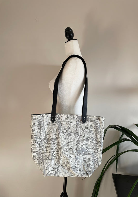 Luxe Tote Bag | Maps of Japan in Grey Monochrome
